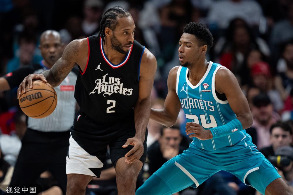 他离开的同 他离开的同