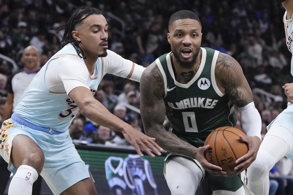 在进攻端更 在进攻端更